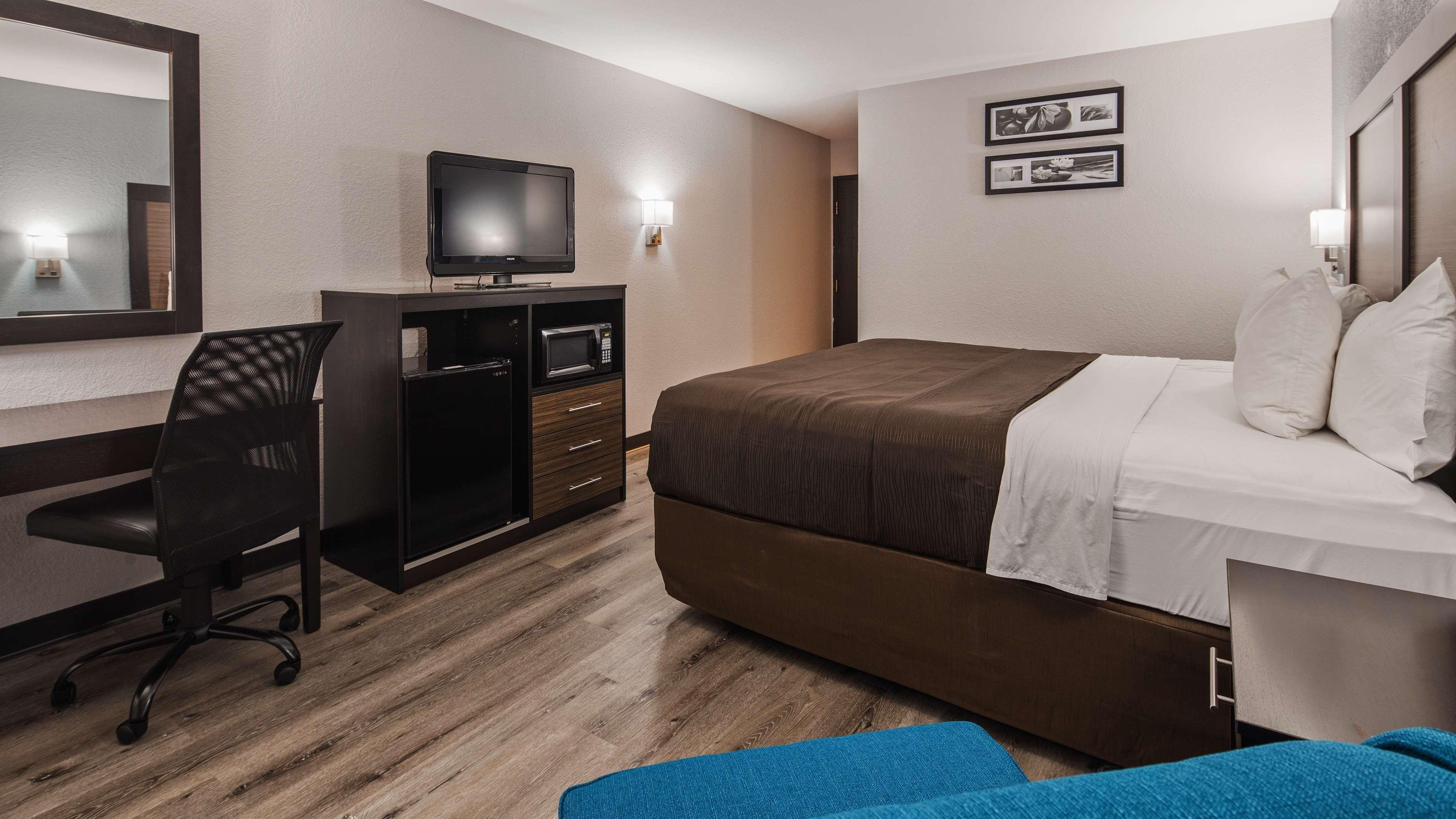 Ramada By Wyndham Cedar Rapids South Hotel Kültér fotó