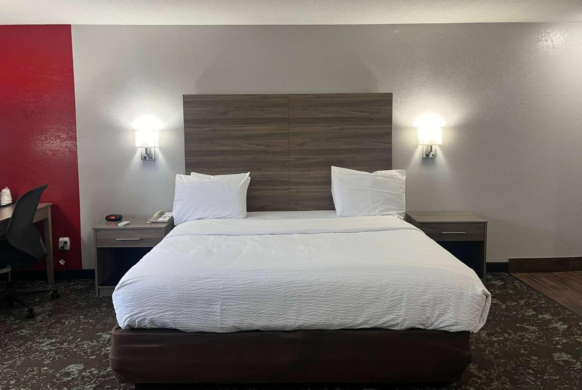 Ramada By Wyndham Cedar Rapids South Hotel Kültér fotó
